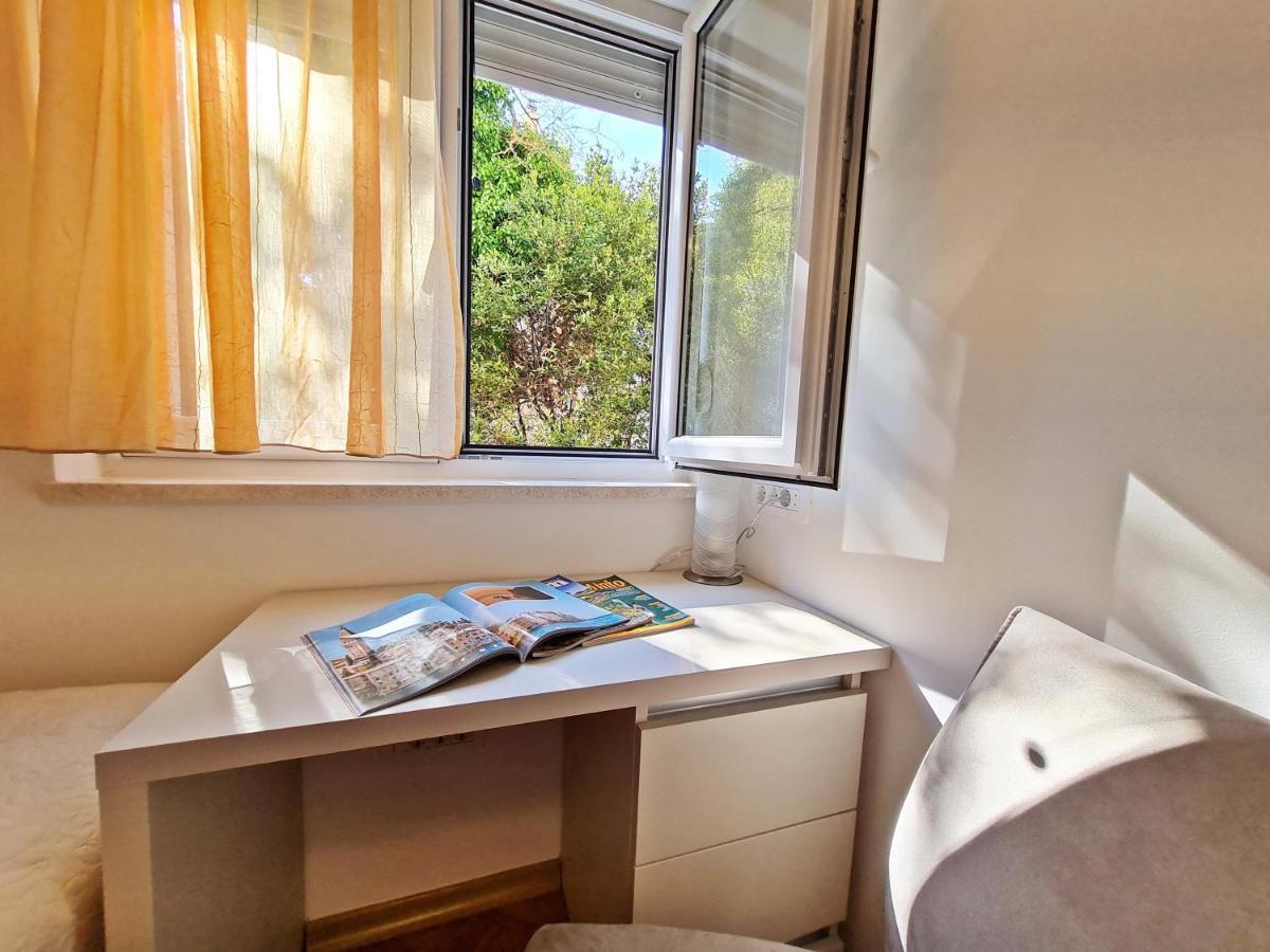 Split City Apartment Rosemary ภายนอก รูปภาพ