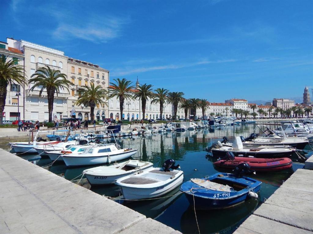 Split City Apartment Rosemary ภายนอก รูปภาพ