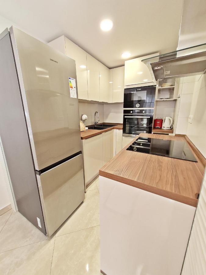 Split City Apartment Rosemary ภายนอก รูปภาพ